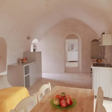 Castelli Loggia Apartment Emporio (Santorini)